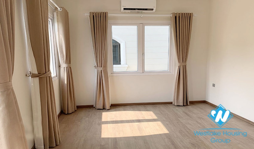 New beautiful villa with corner unit with large yard for rent